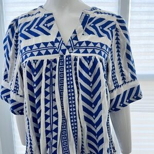 Short-Sleeve Textured V-Neck Top